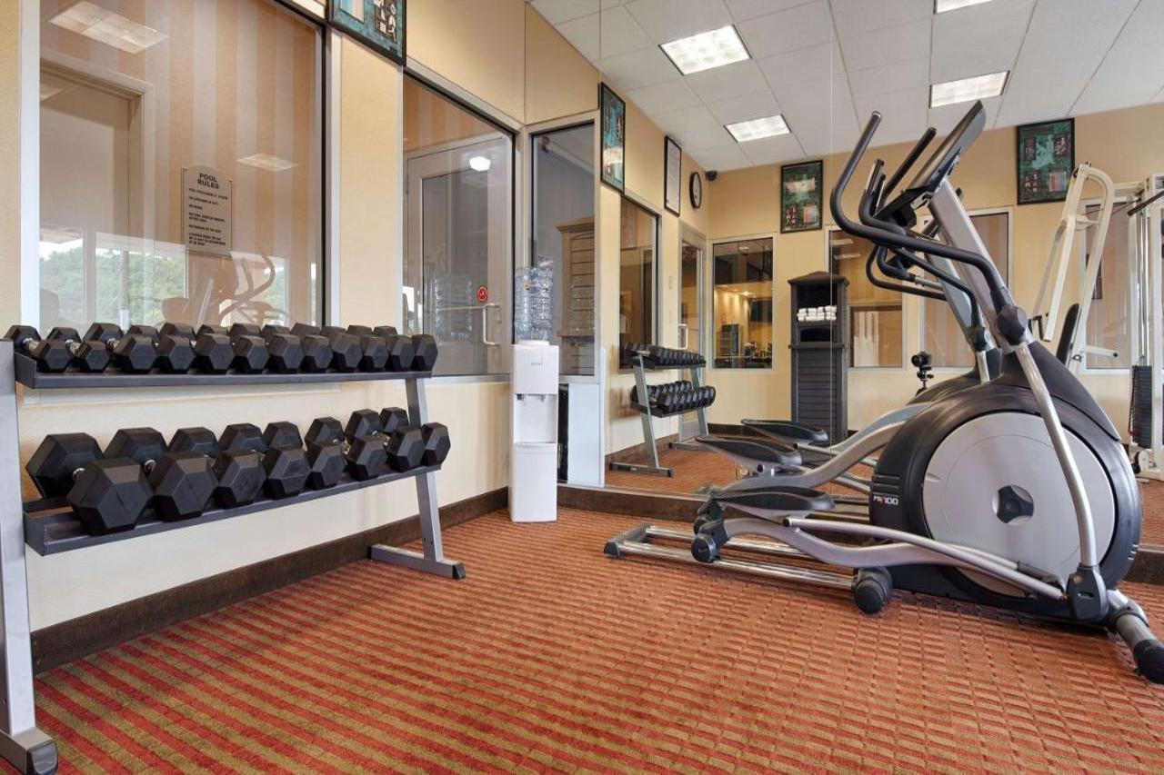Quality Inn & Suites Morgantown - University Area Extérieur photo