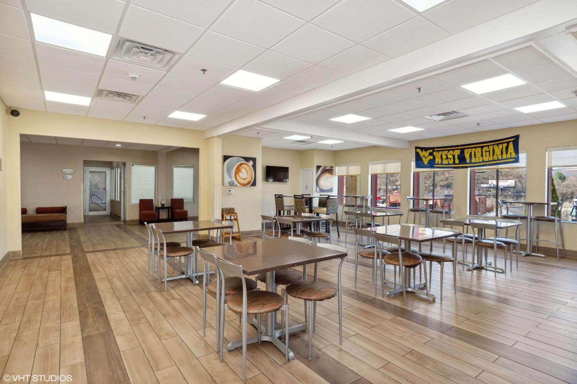 Quality Inn & Suites Morgantown - University Area Extérieur photo